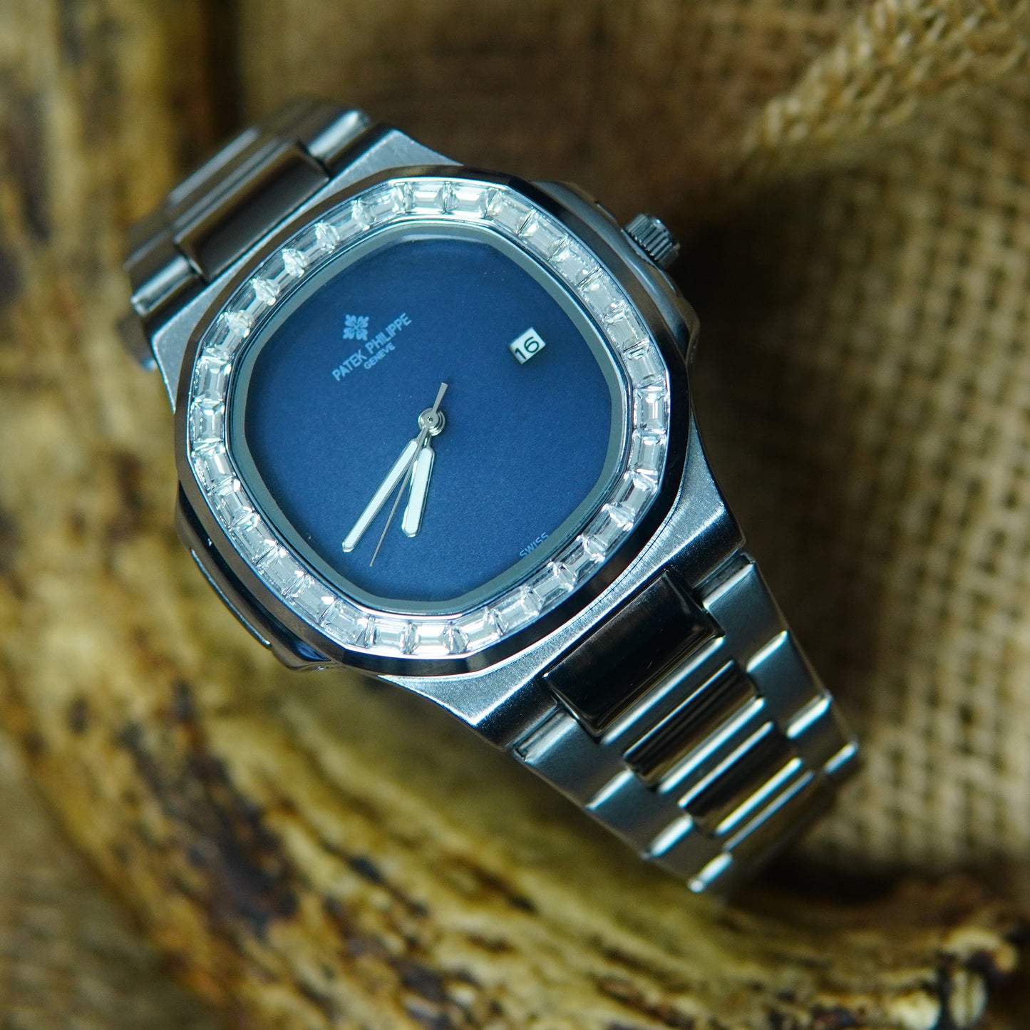 Patek Philippe Geneve Silver Watch M009