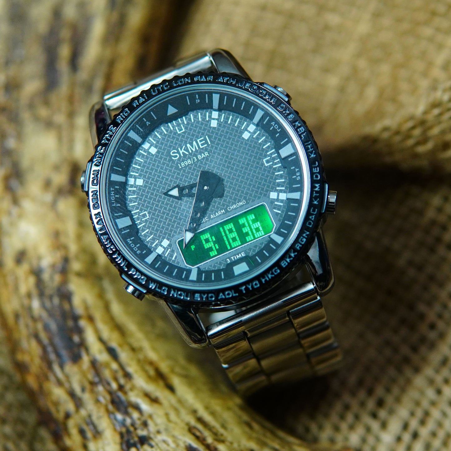 SKMEI 1898 Men’s Analog/Digital Sports Watch – STAINLESS STEEL CHAIN STRAP Watch M011