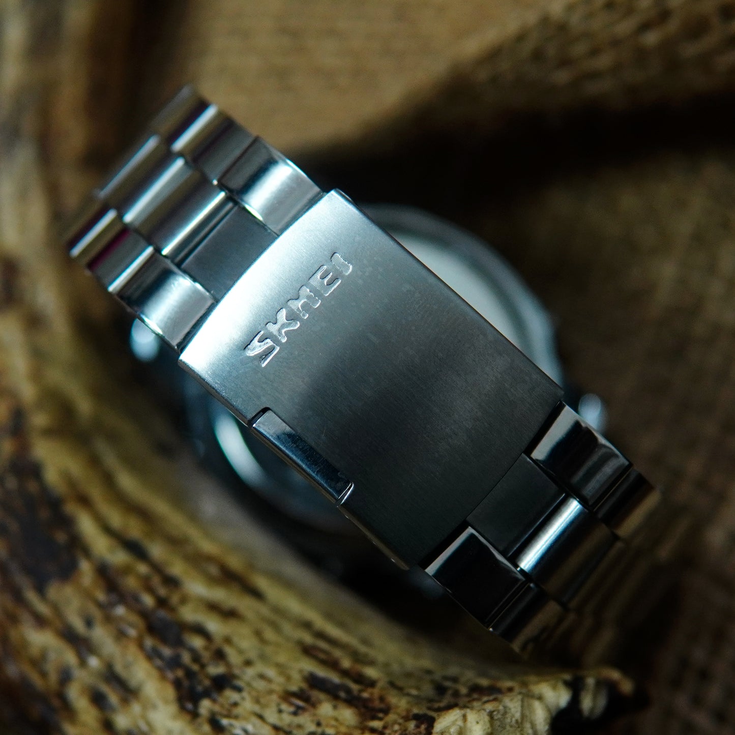 SKMEI 1898 Men’s Analog/Digital Sports Watch – STAINLESS STEEL CHAIN STRAP Watch M011
