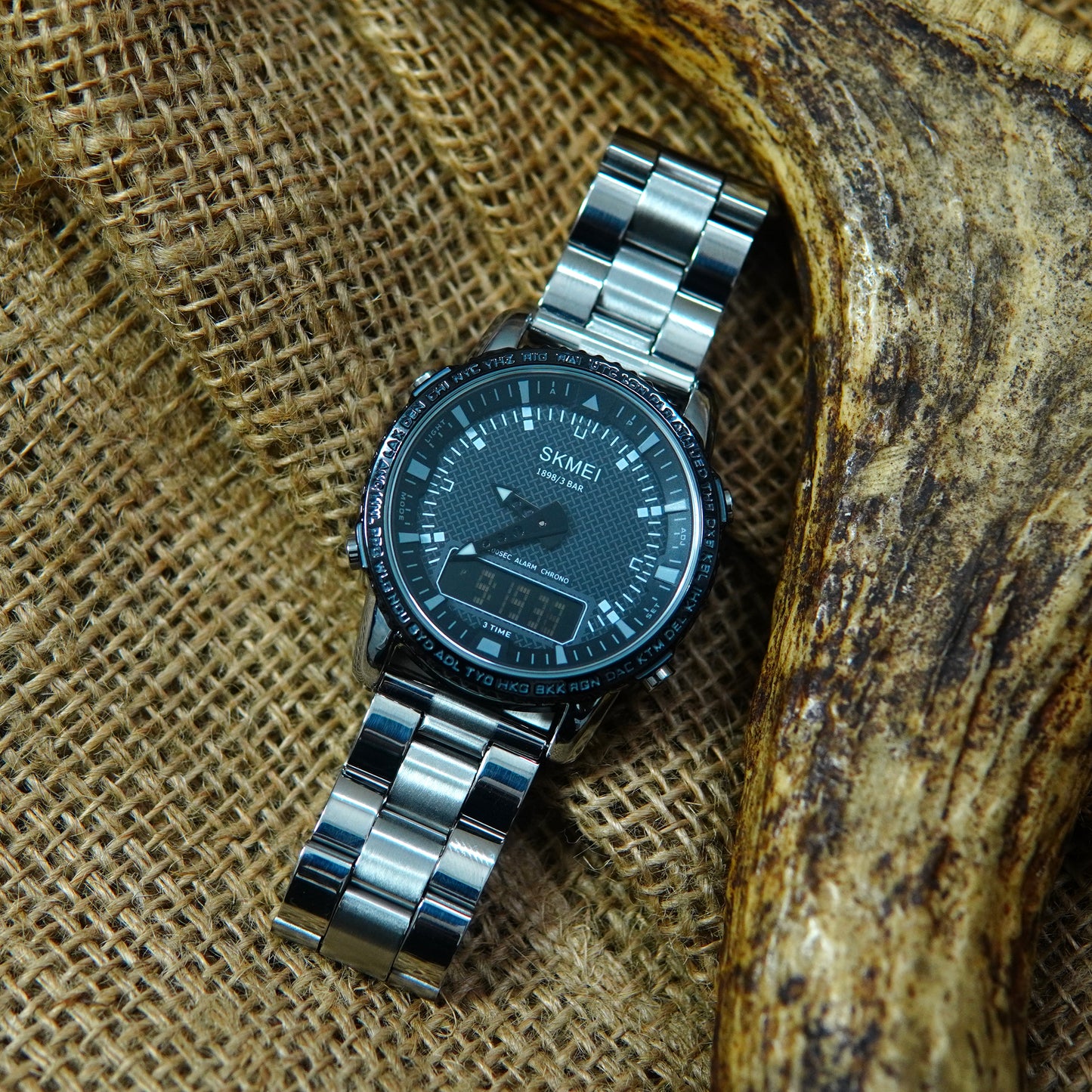SKMEI 1898 Men’s Analog/Digital Sports Watch – STAINLESS STEEL CHAIN STRAP Watch M011