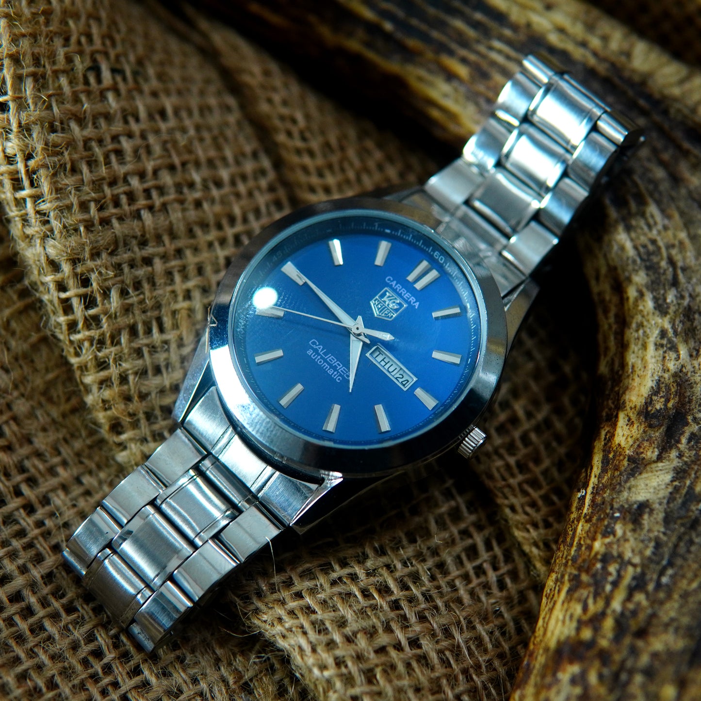 Carrera Calibre 5 – Luxury Swiss Watch M012