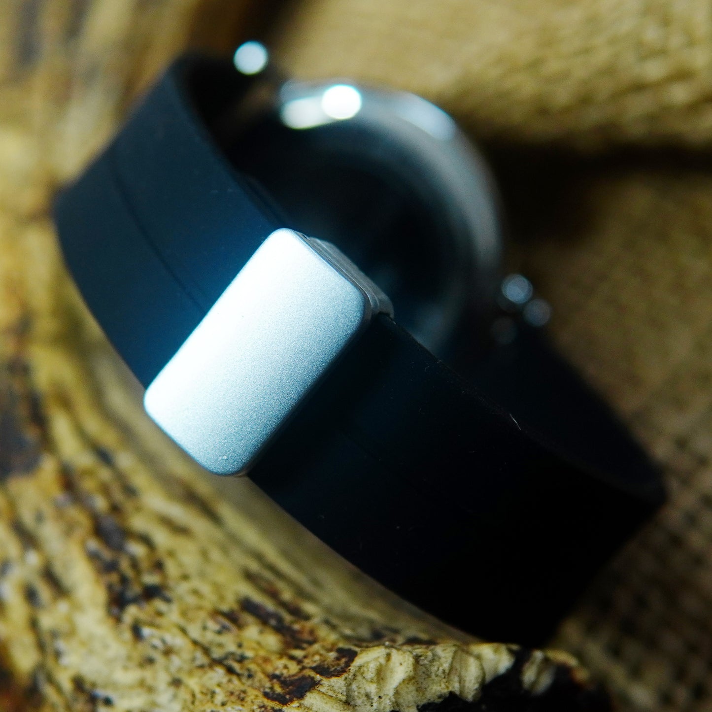 Prism Luxe - Magnet Strap series - High Quality Ultra Comfortable Straps & Finish M017