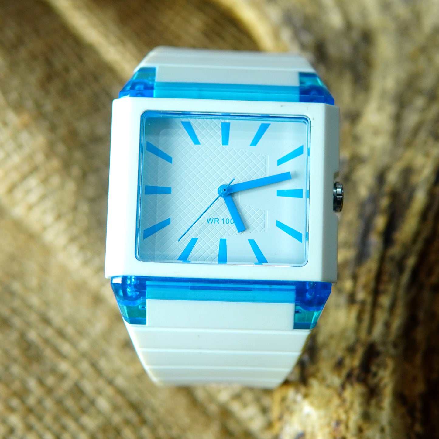 Modern Stylish White and Blue Square Dial Watch M019
