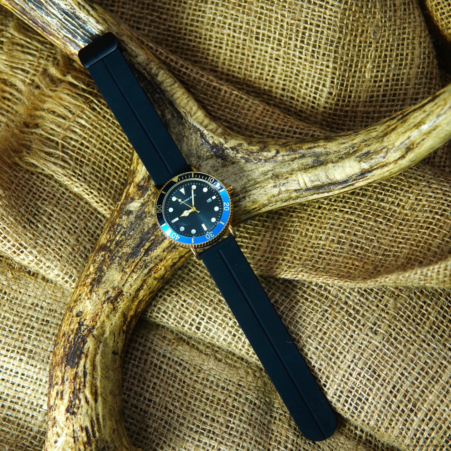 Prism Luxe - Magnet Strap series - High Quality Ultra Comfortable Straps & Finish M016