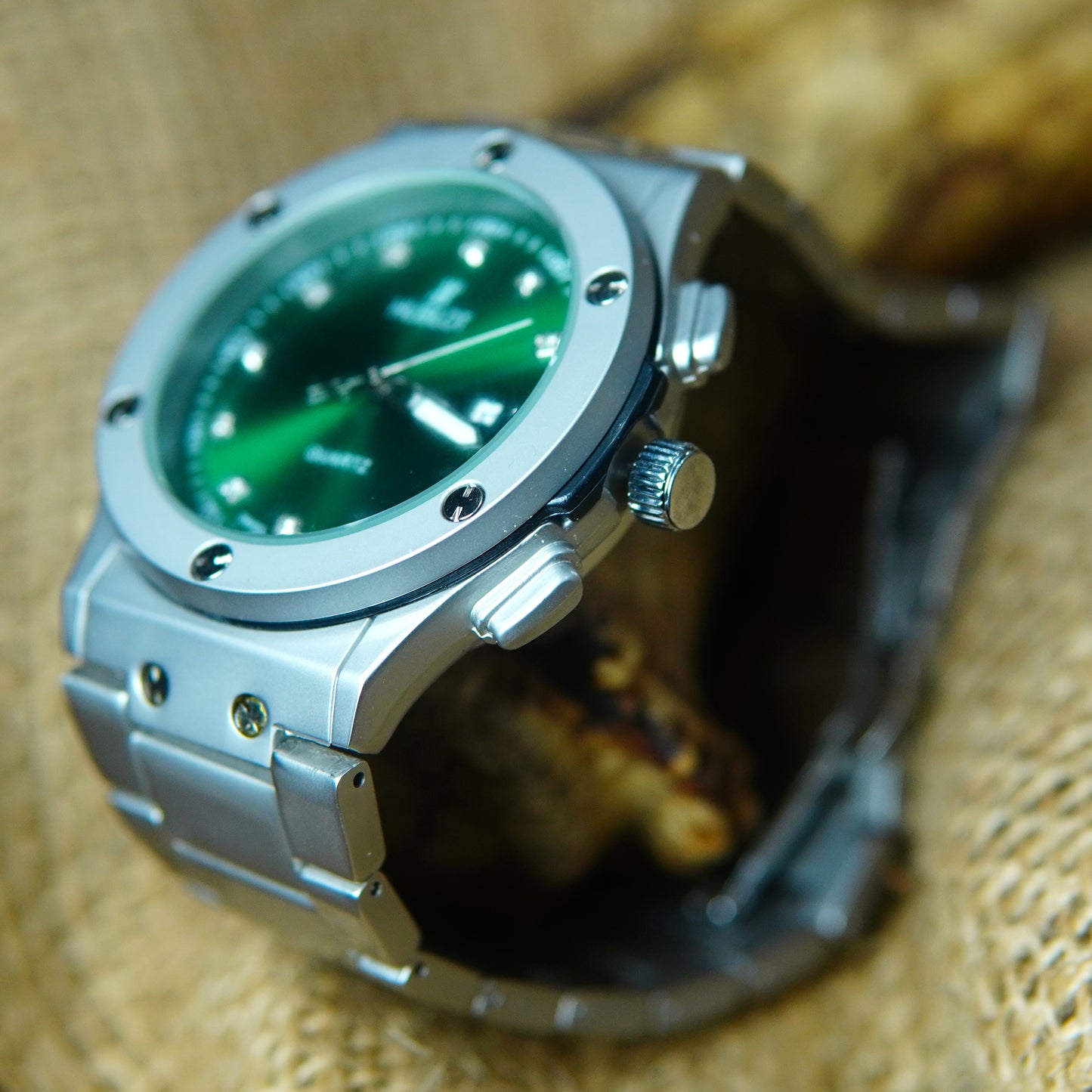 Hublot Classic Fusion Quartz Green Dial Watch M004