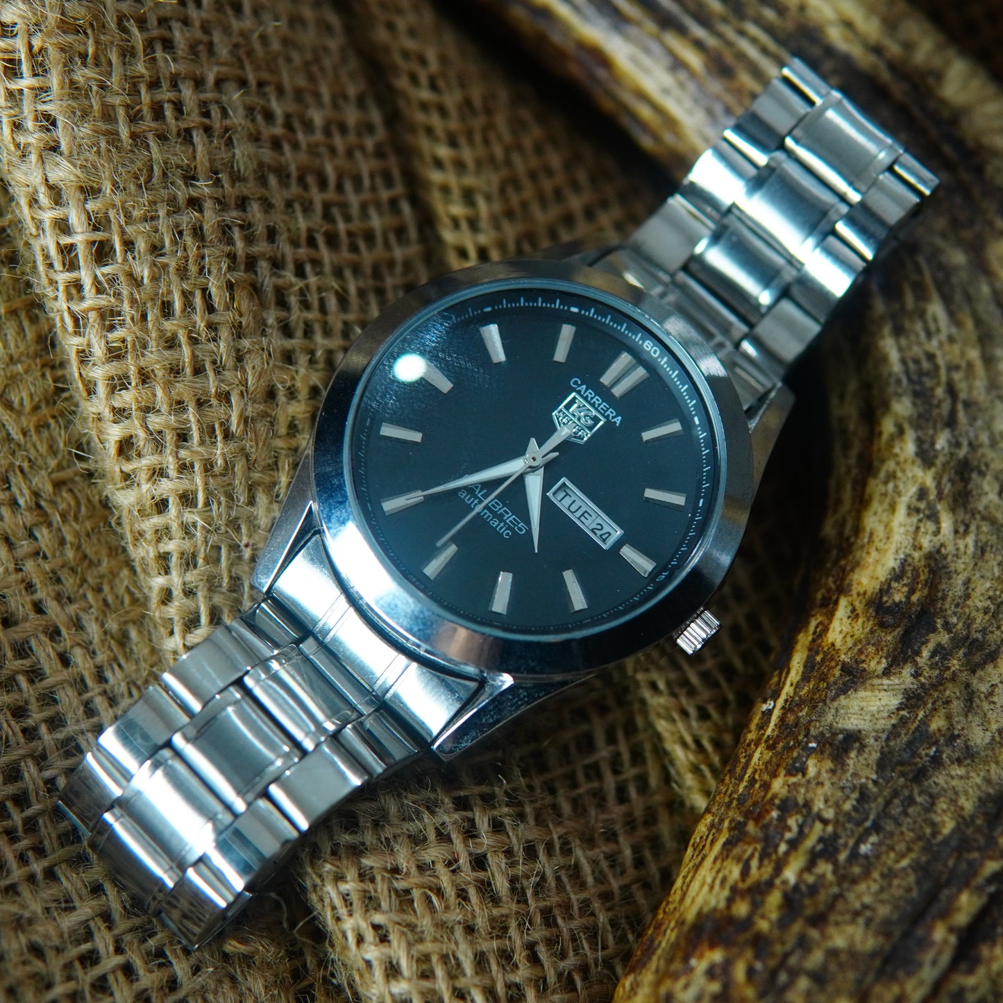 Carrera Calibre 5 – Luxury Swiss Watch M008